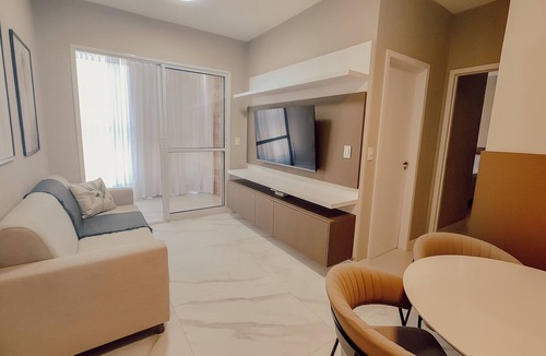 Praia de Itaparica Apartment | New apartment one block from the beach with ocean view and garage.