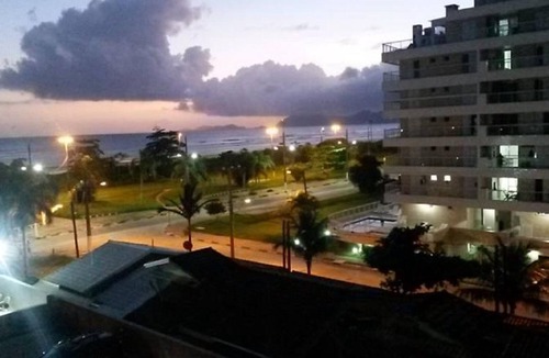 Indaia Apartment | New/Beachfront/Next to Riviera