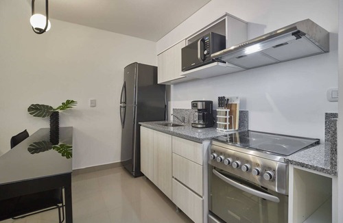 San Nicolas Apartment | NoMa Work & Travel - 8D