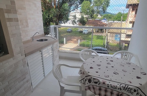 Cachoeira do Bom Jesus Apartment | Ocean Breeze Escape 3-Bedrooms Beach Apartment.