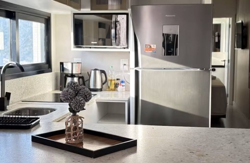 Centro Apartment | Ocean View & Comfort Modern Flat with King Suite