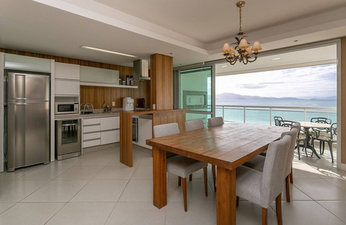Cachoeira do Bom Jesus Apartment | Oceanfront | 3 Suites | Barbecue Grill #CHA06