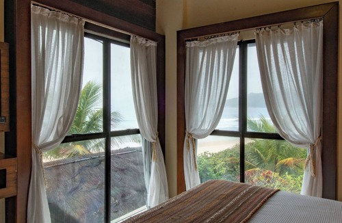 Canto Grande Hotel | Olhos verdes Guest house