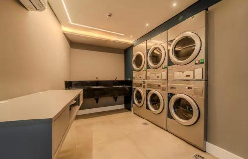 Velha Apartment | ON Smart Lofts - 3 min a pé da Oktoberfest com cama Queen