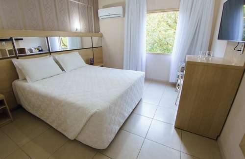 Foz do Iguacu City Centre Hotel | One Room | Breakfast Included | Near Iguazu National Park