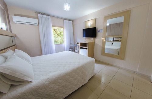 Foz do Iguacu City Centre Hotel | One Unit w/Double Bed | Breakfast Included | Near Waterfalls