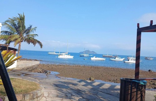Ossos Boat Rental | Overnight stay on a sailing catamara at Orla Bardot