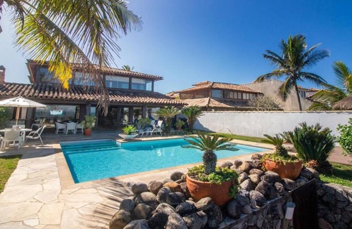 Manguinhos House | Paraíso Pé na Areia em Geribá com Cinco Suítes por Luxury Rentals