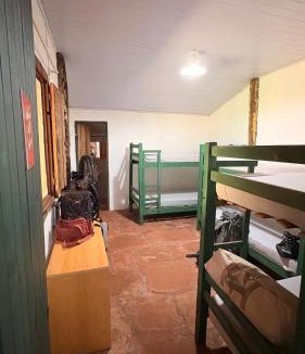 Canapolis Hostel | Paralelo Retiro do Campo - TERRA FRANCA