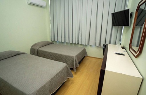 Joacaba Hotel | Peaceful Retreat for Couples Near Teatro Teatro Alfredo Sigwalt - 0.2 miles