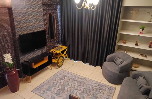 Franca Apartment | Pierbal Building, Downtown, Rustic Chic