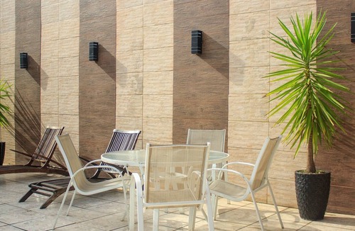 Tupy House | Piscina Aquecida, Ar Condicionado, Área Gourmet, Bilhar