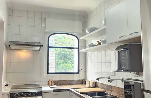 Pitangueiras Apartment | Pitangueiras Mar Azul 🌊🌴 your cozy beachfront in Guarujá.