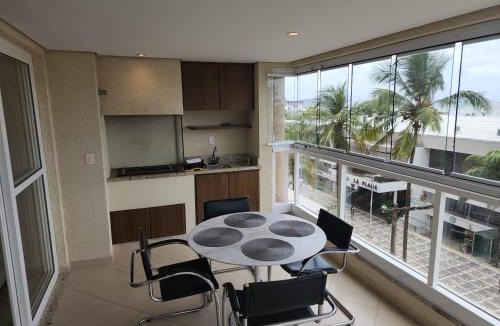 Pitangueiras Apartment | Pitangueiras - Frente Mar - Guarujá - Maison La Plage - Pé na Areia
