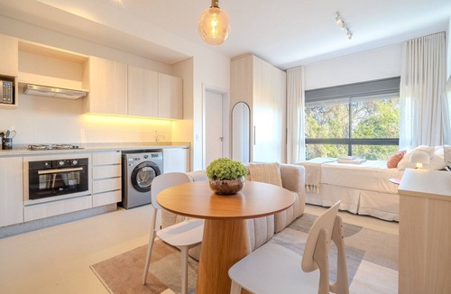 Agronomica Apartment | Pool + Wi-Fi 500MB | Sea View #VY02
