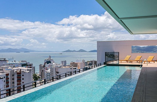 Centro Apartment | Pool with Sea View | 200MB WIFI | Foodhall #TT405