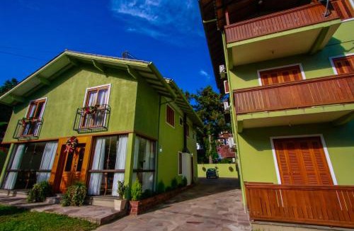 Bairro Lago Negro Hotel | Pousada Caminho dos Plátanos