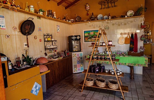 Monteiro Lobato Hotel | Pousada Capim Limão