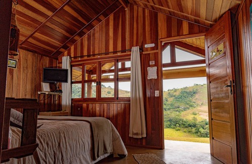Monteiro Lobato Hotel | Pousada Capim Limão