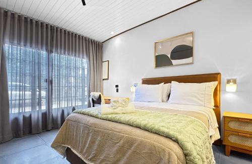 Abernessia House | Pousada em Campos com WiFi Home Office Frigobar
