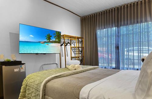 Abernessia House | Pousada em Campos com WiFi Home Office Frigobar