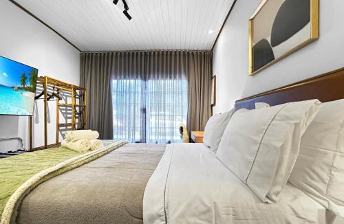 Abernessia House | Pousada em Campos com WiFi Home Office Frigobar