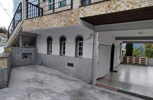 Monte Verde House | Pousada Refúgio Sagrado - The charm of a house within the city.
