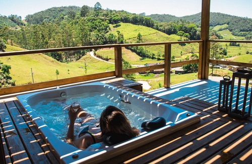 Aguas Mornas Cabin | Prana Chalé com Hidromassagem na Serra