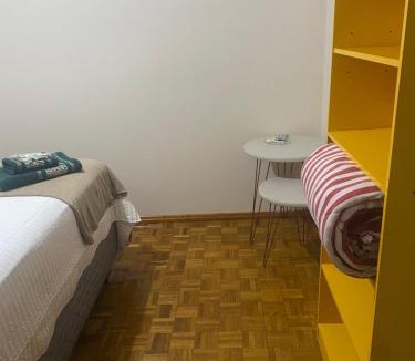 Concordia House | Quarto em ap compartilhado no centro de Concórdia