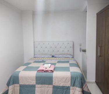 Italia House | Quarto em Casa da Família Anton