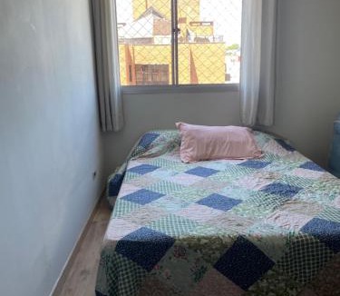 Bigorrilho House | Quarto Privado em Apto Bigorrilho
