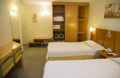 Oficinas Hotel | Quiet Comfort in the Heart of Ponta Grossa | Outdoor Pool + Free Breakfast