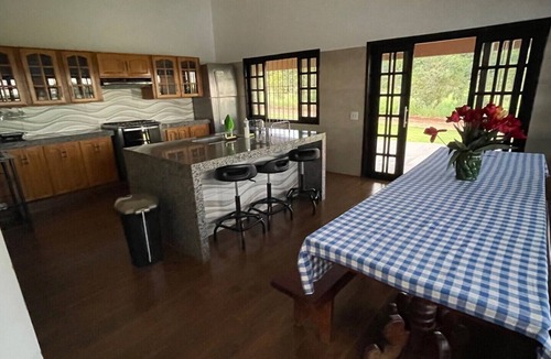 Conjunto Habitacional Felipe Mansur Cottage | Rancho Bevilacqua- Rancho Completo Alto Padrão, Próximo ao Ubatã Thermas Club