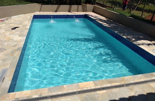 Angatuba House | Recanto/Cia. An attractive place for you and your family.