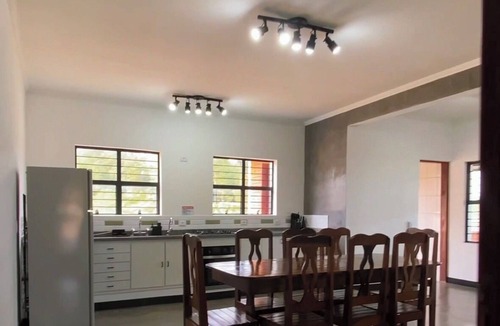 Sao Roque Cottage | Recanto do Vale - Cozy house for the whole family, close to the wine route.
