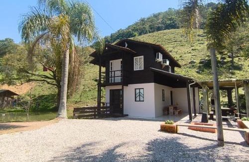 Alfredo Wagner House | Refúgio Beija flor