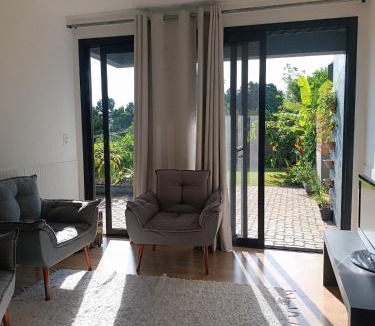 Estancia Velha House | Refúgio Subterrâneo