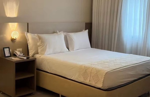 Foz do Iguacu City Centre Hotel | Refined Room w/Peaceful Vibes – Ideal for Unwinding After Sightseeing