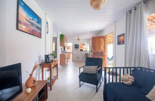 Setiba House | Refúgio Setiba: Air conditioning/Wi-Fi/Pet friendly/Garage/Barbecue with wood-burning stove/500 meters from the beach