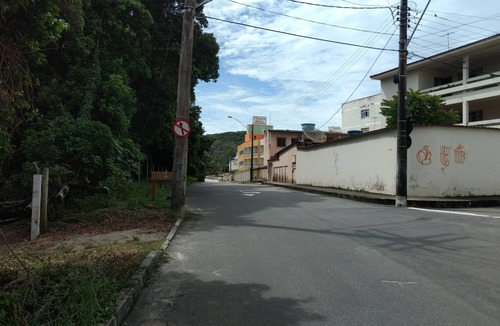 Praia do Morro Apartment | RENT APARTMENT QUITINETE-4 (KITNET) BEACH OF MORRO GUARAPARI WITH GARAGE