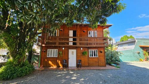 Nacoes Ski Chalet | Residencial Recanto Paraíso BC - Chalé da Árvore