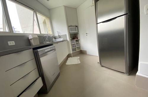 Bertioga Apartment | Riviera de Sao Lourenço: 5 bedrooms and 5 bathrooms! Oceanfront