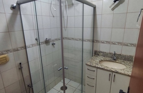 Santa Monica Apartment | Room with private bathroom in a complete apartment