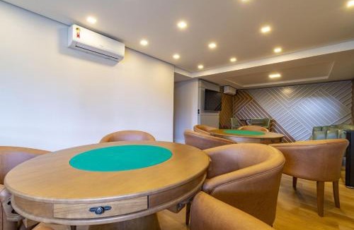 Centro Apartment | Rosa Edifício Bellagio Canela com Infraestrutura completa