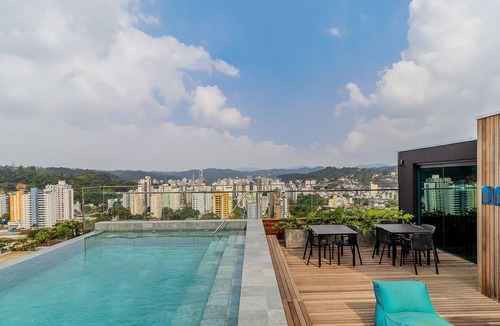 Escola Agricola Apartment | RUP Studios Equipados em Prédio Piscina