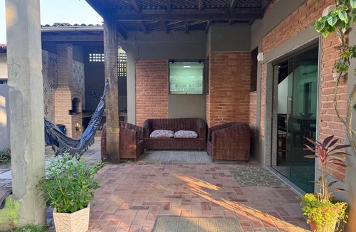 Nova Ponta da Fruta House | Rustic and cozy beach house with 4 ensuites