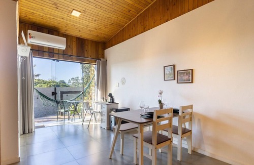 Alto Ribeirao Leste Apartment | Rustic Loft w/Patio+garden Near Beach Nde0002
