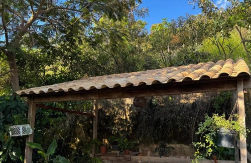 Ravena House | Sítio com Piscina para 20 Pessoas 30 min de BH