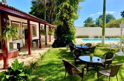 Indaiatuba House | Shared country house for rent for 20 guests.