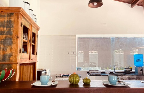 Maresias House | Single storey house, 4 bedrooms, up to 20 people 800m from the beach